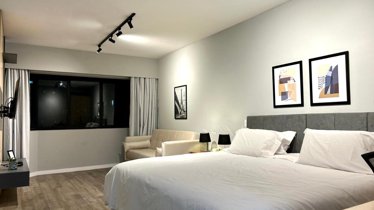 Sol - Flats Av Cauaxi By Anora Spaces バルエリ エクステリア 写真