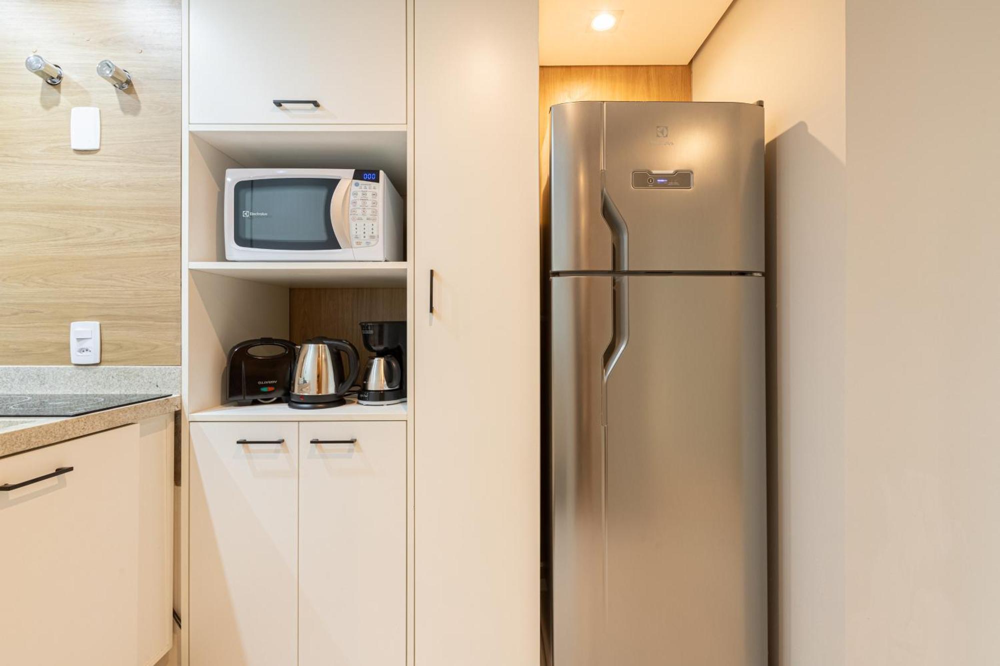 Sol - Flats Av Cauaxi By Anora Spaces バルエリ 部屋 写真